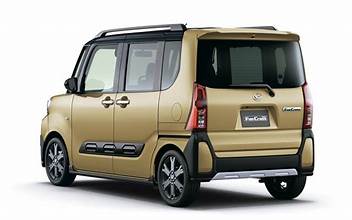 Daihatsu Tanto back